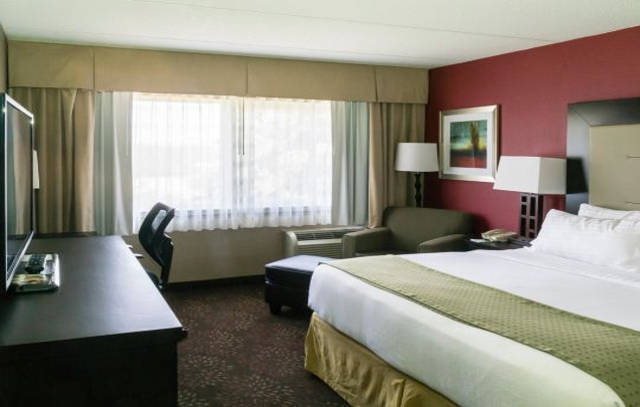 Express By Ihg Hotel Big Rapids